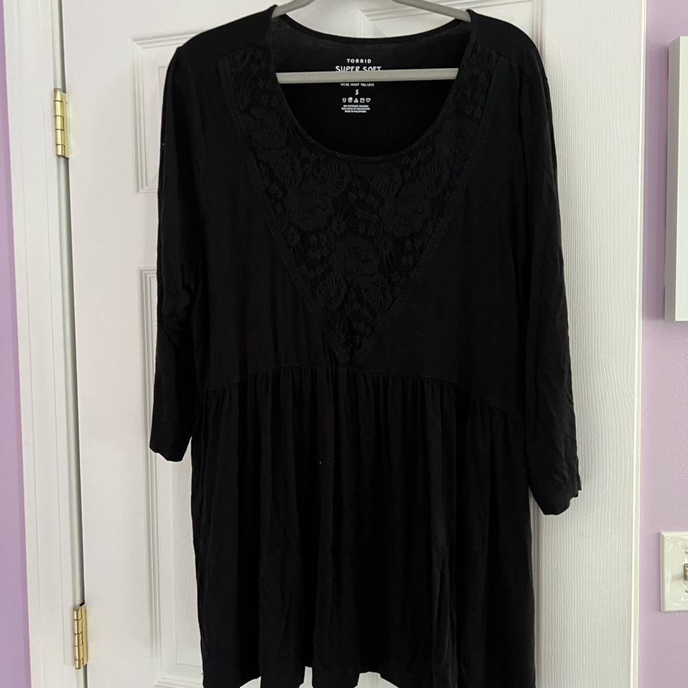 Black Torrid Top with 3/4 Sleeves Size 3x